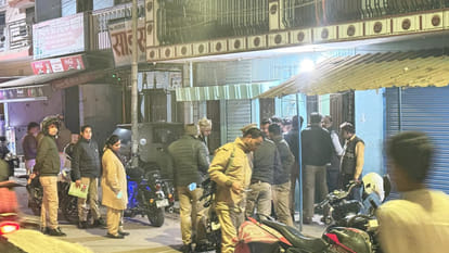 Police arrested Arthak Singh and 2 others in firing incident at the house of a SP leader in Gorakhpur.