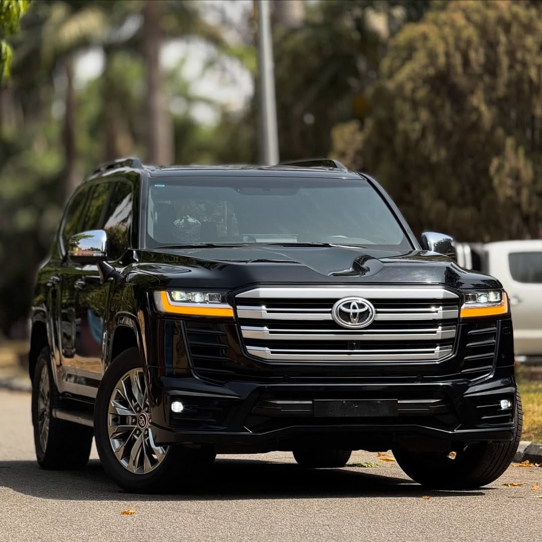 Toyota Recalls 969 Land Cruiser SUVs in India Over Transmission Software Issue