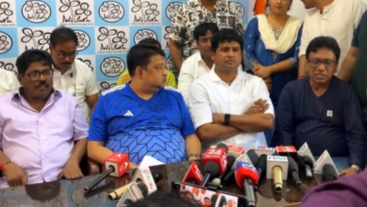Former Indian footballer and ex-MLA Dipendu Biswas returns to Trinamool ahead of Assembly polls