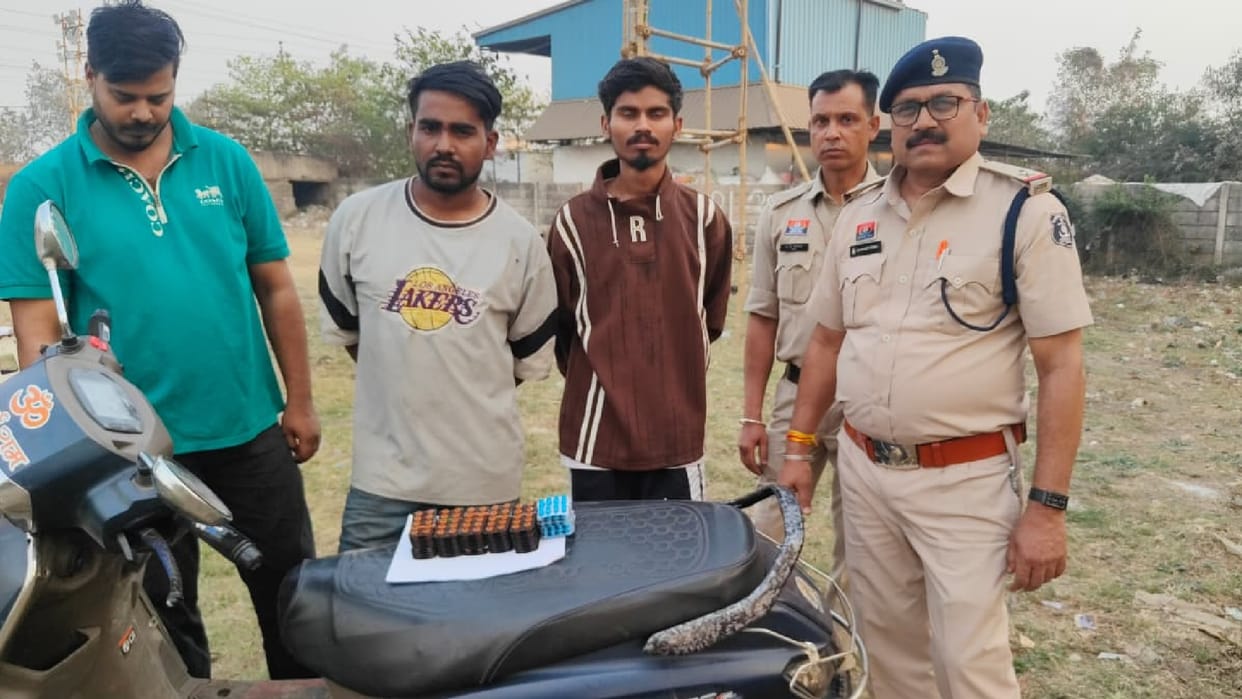 Gang supplying narcotic tablets caught in Raipur, 556 banned tablets seized