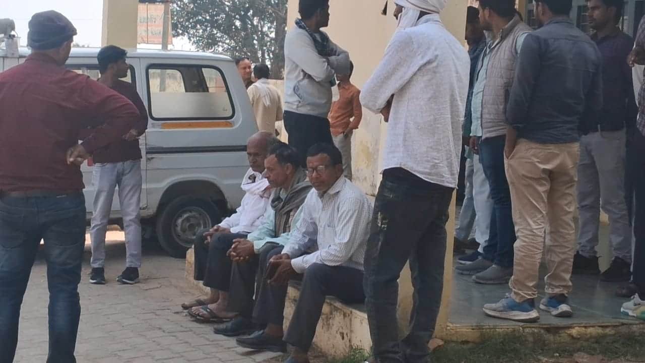 Entry on 17th kidnapping and murder on 18th return on 19th murder was committed by shooting Etawah murder case