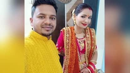 (Pithoragarh Couple Died  Uttarakhand Accident in Pithoragarh Car returning from wedding fell into ditch couple died