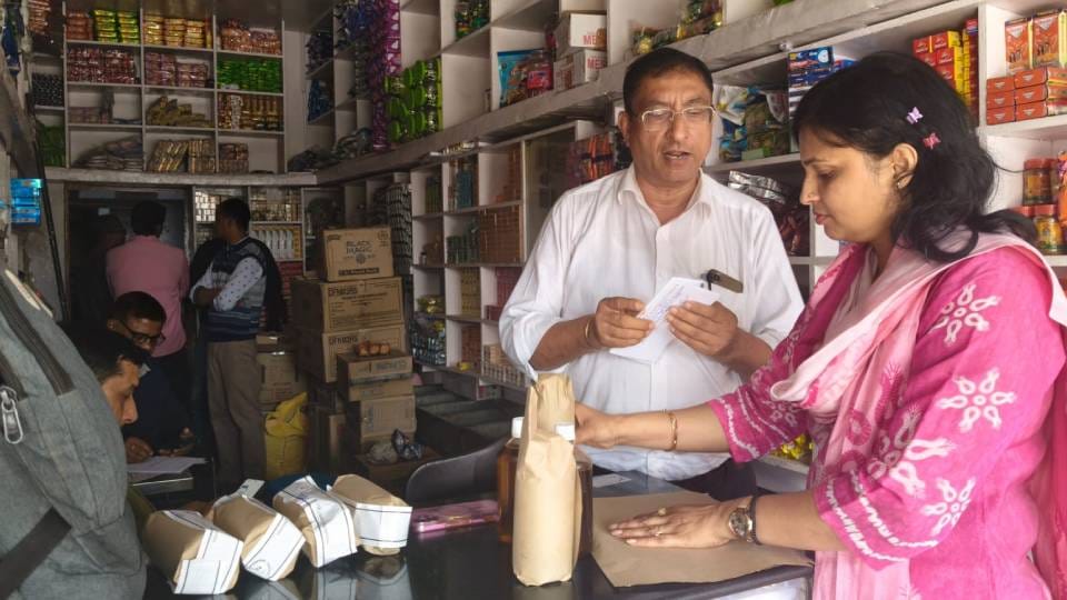Holi arrives and adulterators are active food inspections have found irregularities in several districts in up