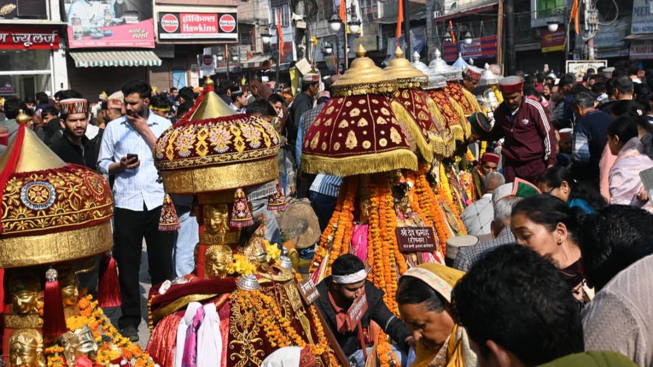 Mandi Chauhate Ri Jatra organised before conclusion of Mahashivratri festival huge crowd gathered for darshan