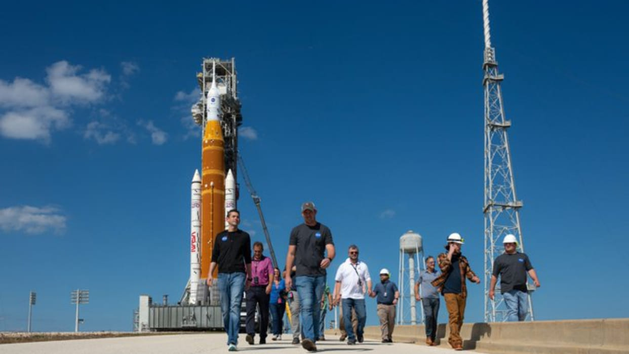 NASA Moon mission Artemis 2 suffers major setback 6 march launch postponed rocket malfunctions