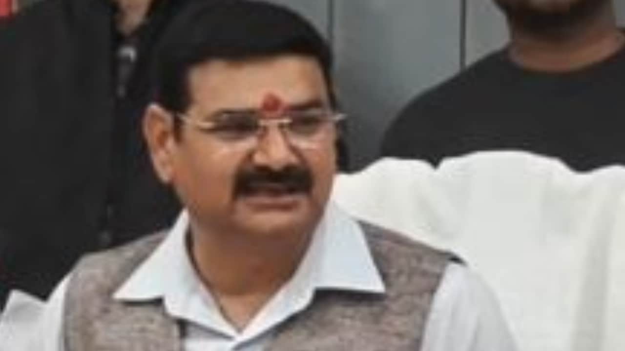 राज्यमंत्री संजय गंगवार