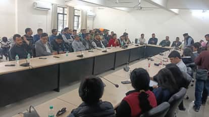 Education Director assault case Teachers protest by wearing black bands from today Dehradun Uttarakhand news