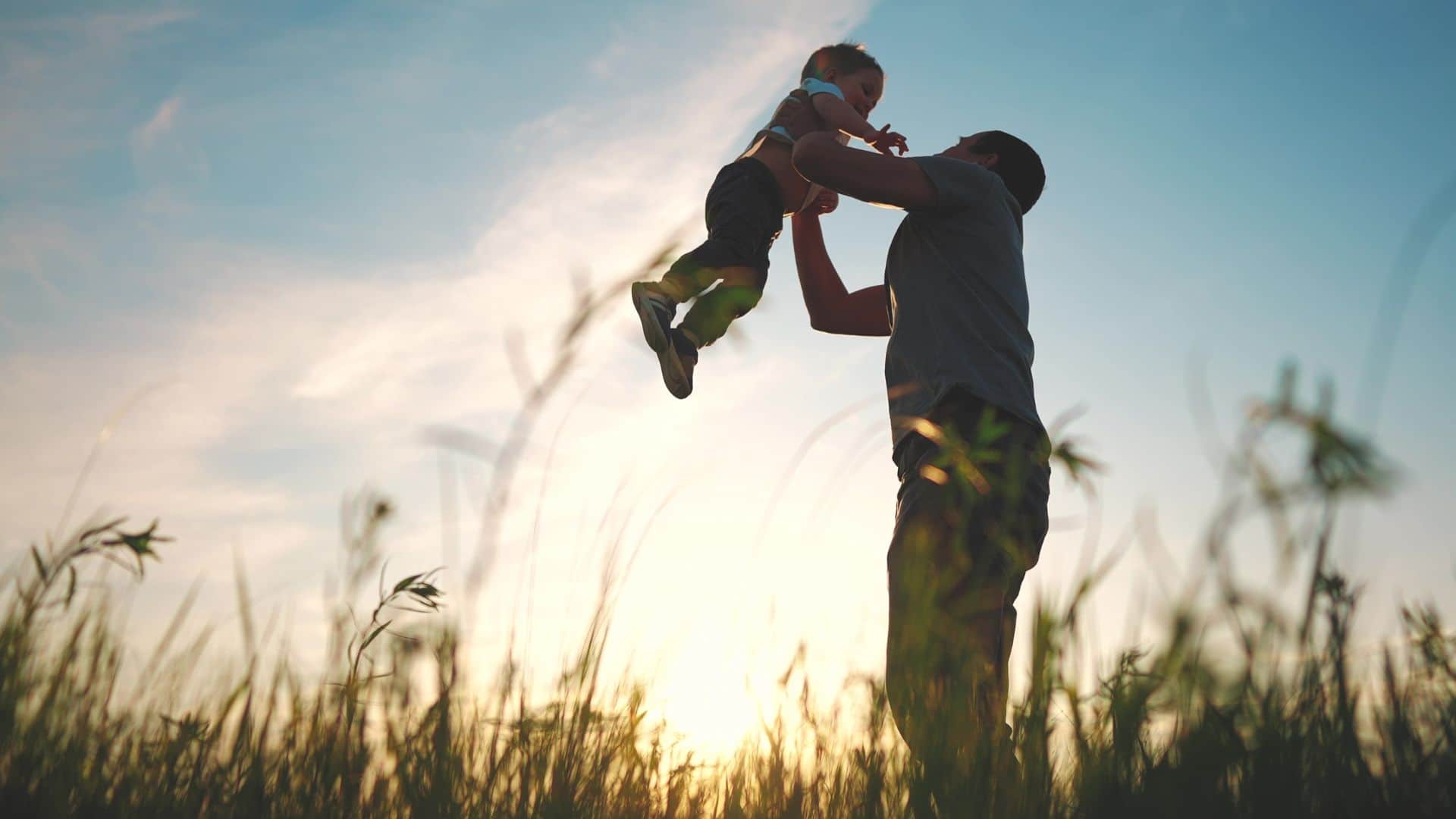 Traveling with a Baby for the First Time: Essential Tips for Stress-Free Family Trips