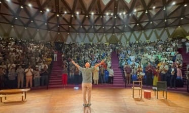 anupam kher shared his theatre acting experience on social media