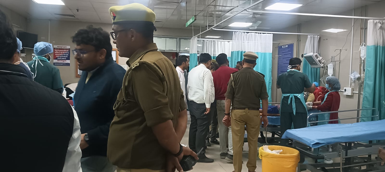 Accident on Purvanchal Expressway: Two bodies were identified, both from Nepal and Bihar.