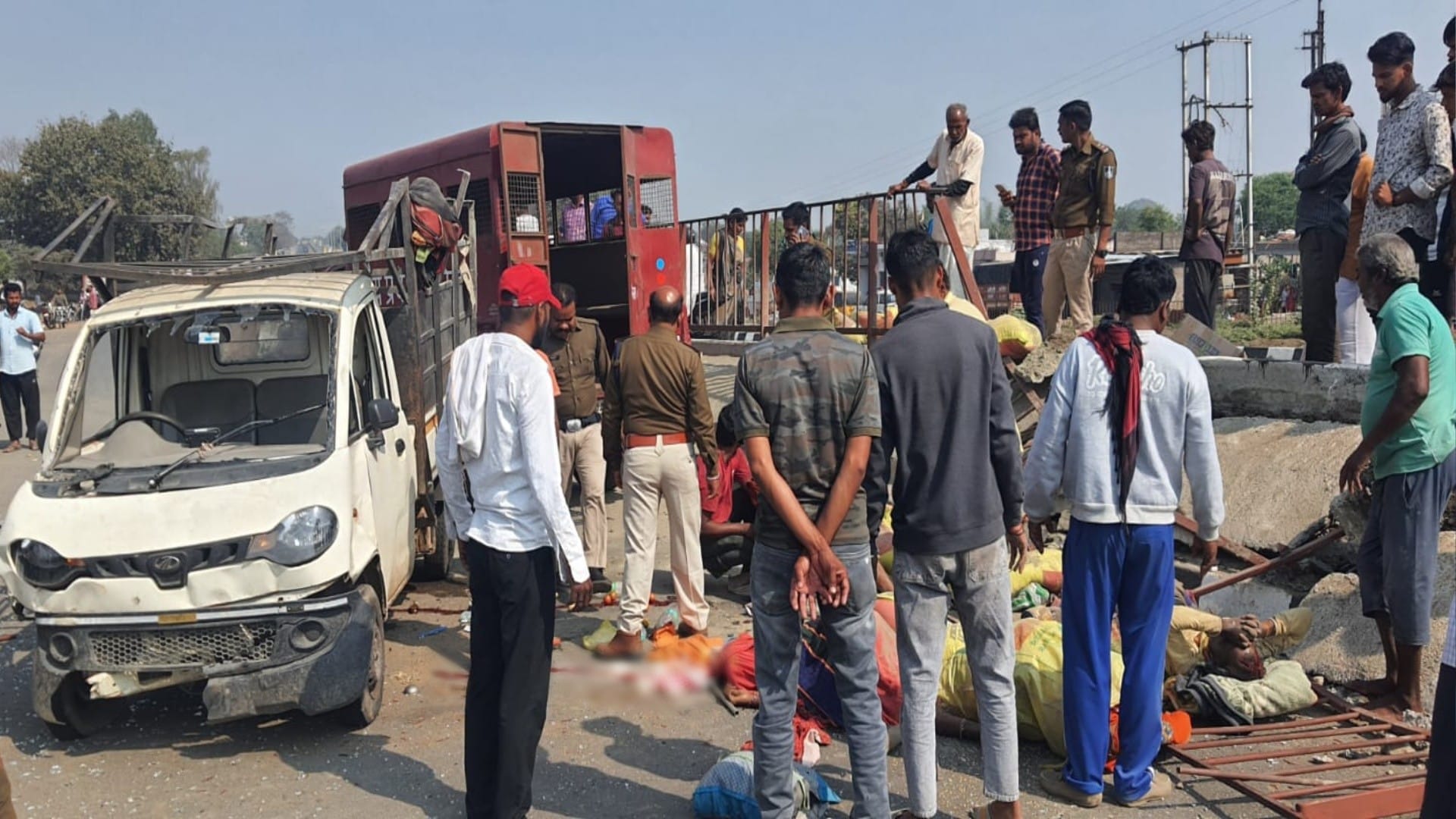 नरसिंहपुर हादसे के बाद मौके पर पुलिस