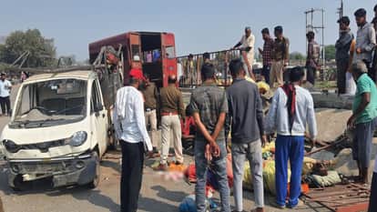 Narsingpur News: Three laborers killed, seven injured when pickup overturned