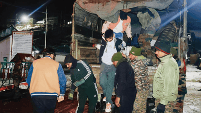Armys Operation Himrahat amid snow crisis in Sikkim 46 tourists evacuated safely