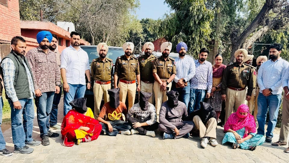 Drug smuggling in Thar two women army personnel arrest in Faridkot 4.8 kg of chitta recovered