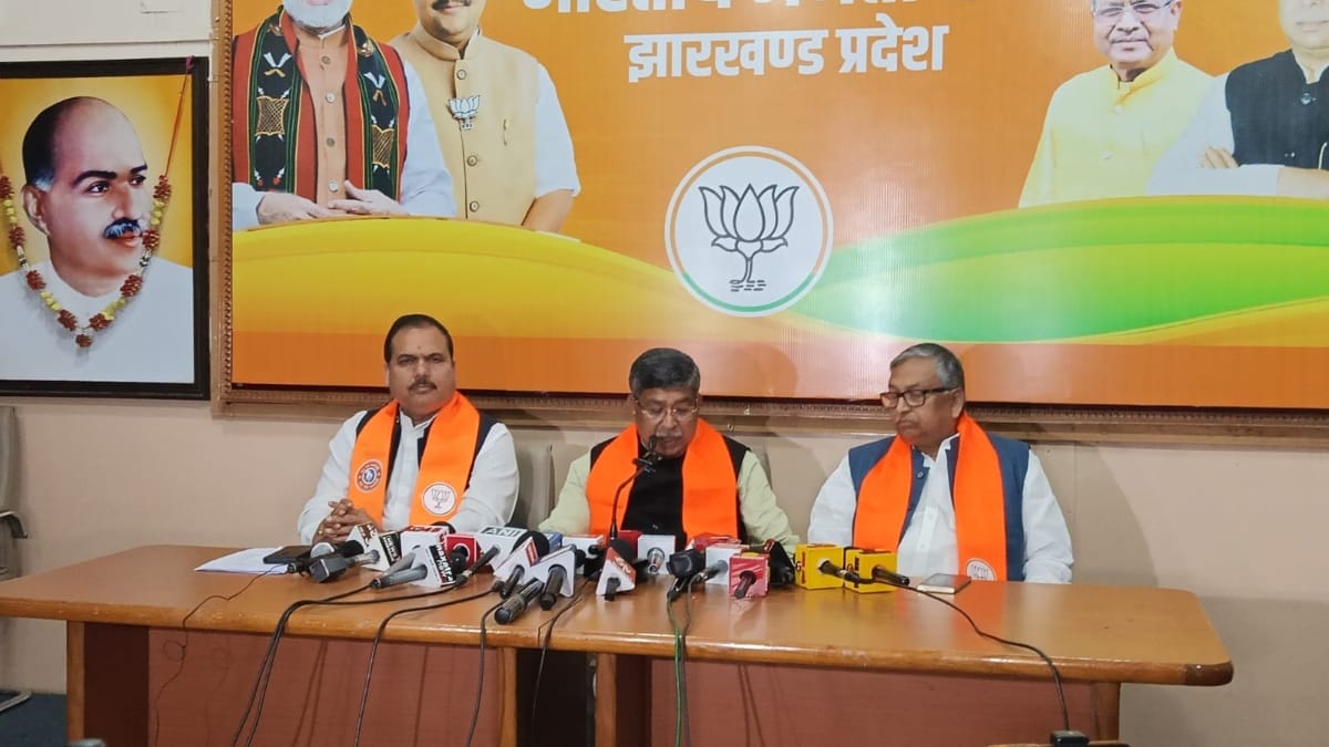 jharkhand municipal elections bjp alleges bogus voting administrative interference