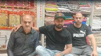 Singer Geeta Zaildar apologizes for causing ruckus at clothing store phagwara
