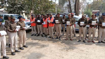 Saran's traffic police will be hi-tech, body cameras provided to 40 personnel by SSP: