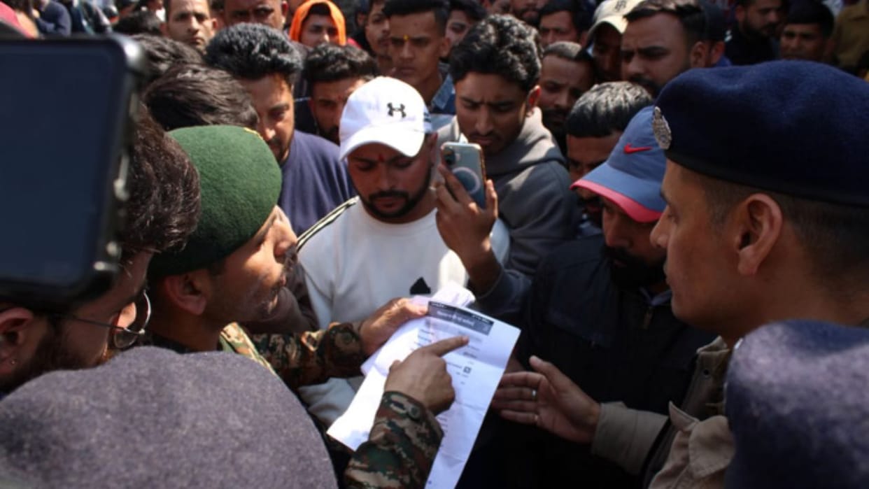 Sonu's death case: Villagers staged a road blockade, demanding a CBI investigation into the case.