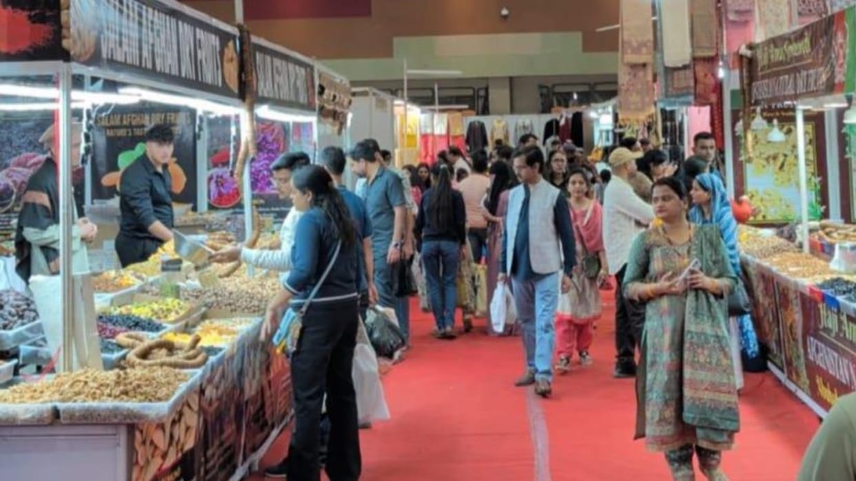 Mega trade fair decorated with skills from five countries and 15 states in Varanasi