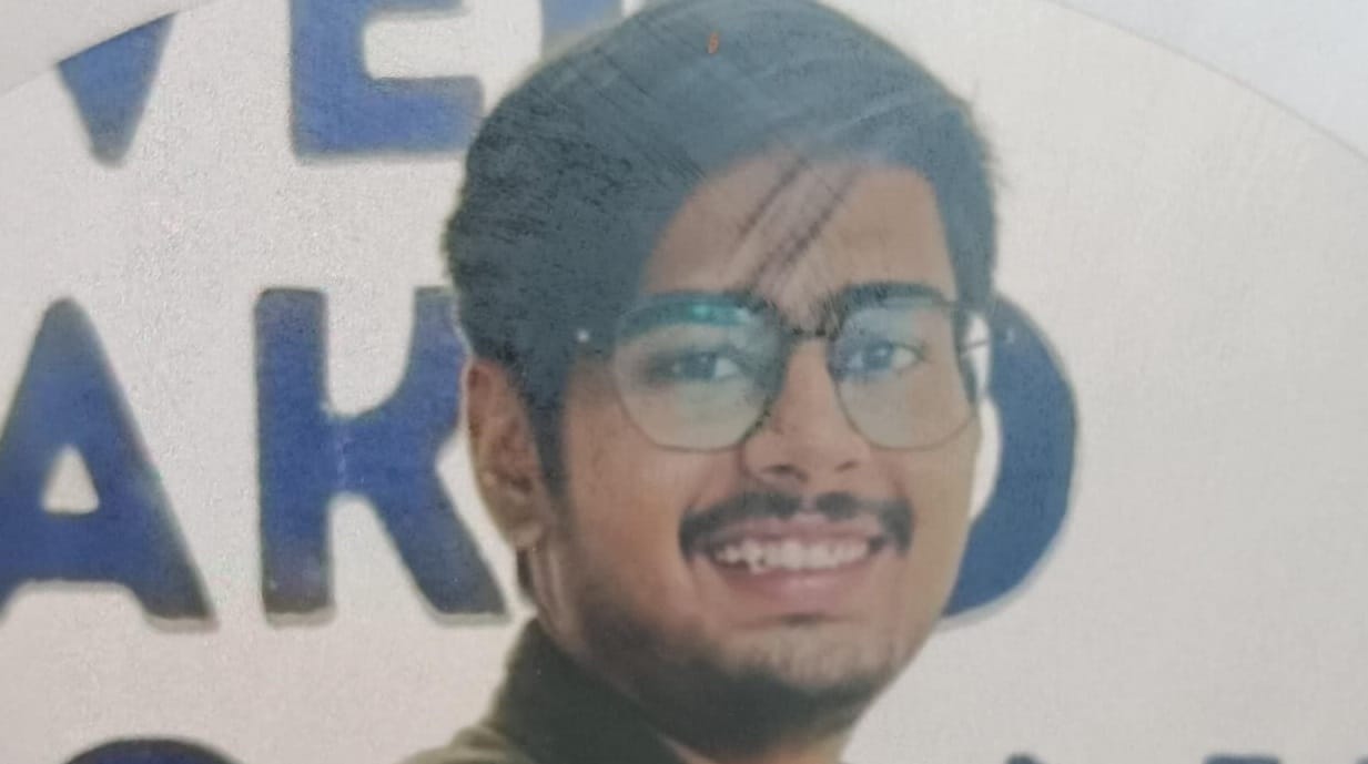 Kanpur Dust storms prevented a parked JCB from being spotted resulting in collision and death of BCA student