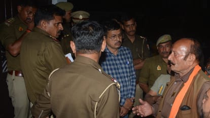 Lucknow murder accused son cut body into four pieces He cut back and stomach but failed to cut spine Blue Drum