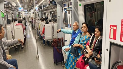 Meerut: Rapid train and metro full, one lakh people traveled on the first day, tremendous enthusiasm