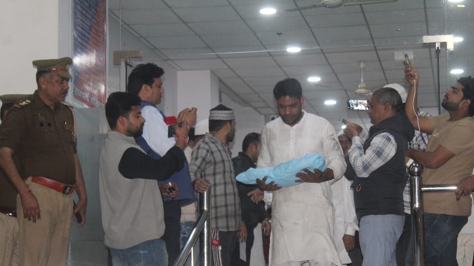Meerut House Fire Five Children and Woman Killed While Brothers Were Away for Prayers