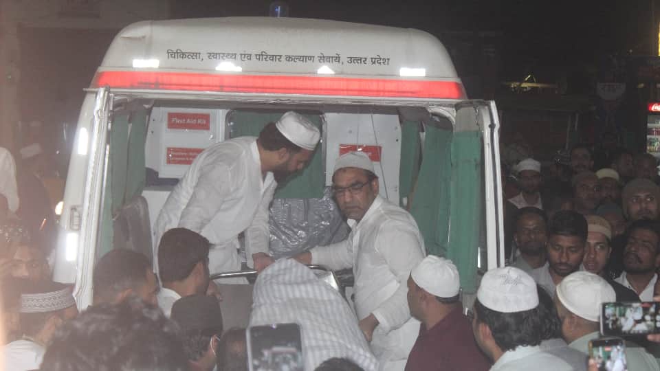 Meerut fire incident woman locked herself and her five children in room See fire but still could not survive