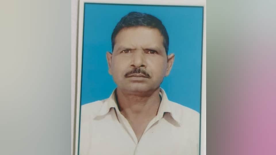 Muzaffarnagar Crime News Two Sisters Allegedly Kill Father Stage Scene Before Morning Drama