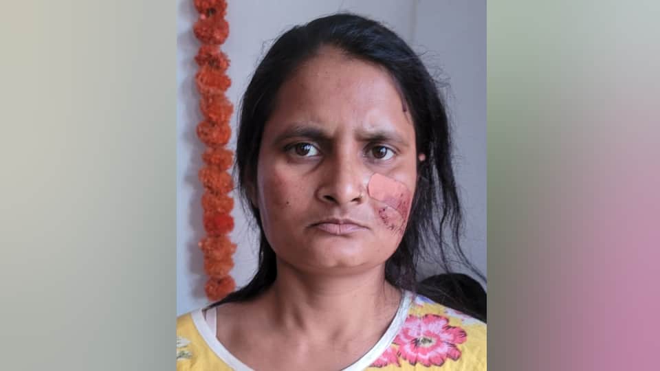 Muzaffarnagar Two daughters murdered their father she upset with restrictions