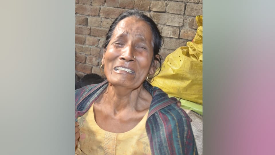 Muzaffarnagar Two daughters murdered their father she upset with restrictions