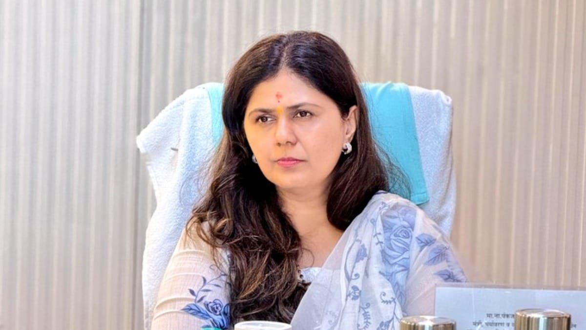 maharashtra government issues stop work notice to over 1000 construction sites mumbai