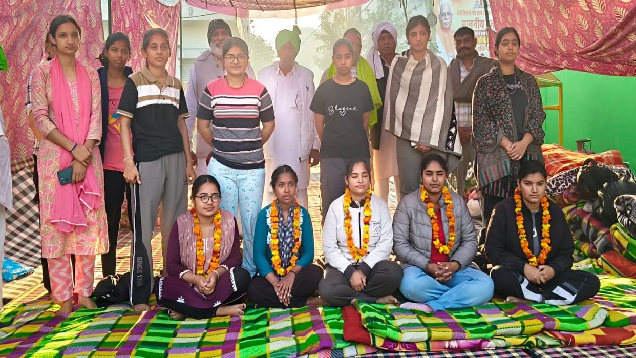 nursing student on hunger strike in Hansi deteriorated late last night will surround the MLA residence today