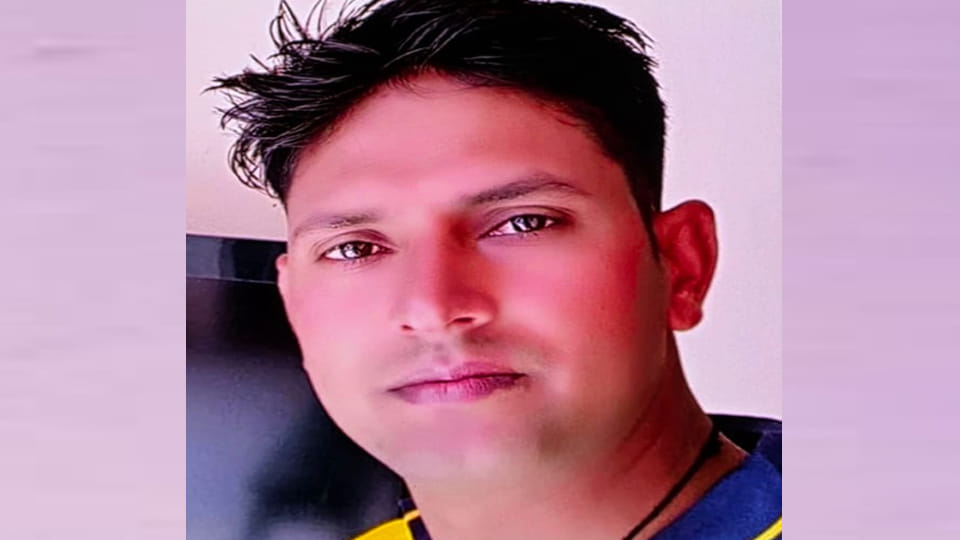 Kanpur Dehat: BSF jawan riding a scooter dies after being hit by a speeding vehicle