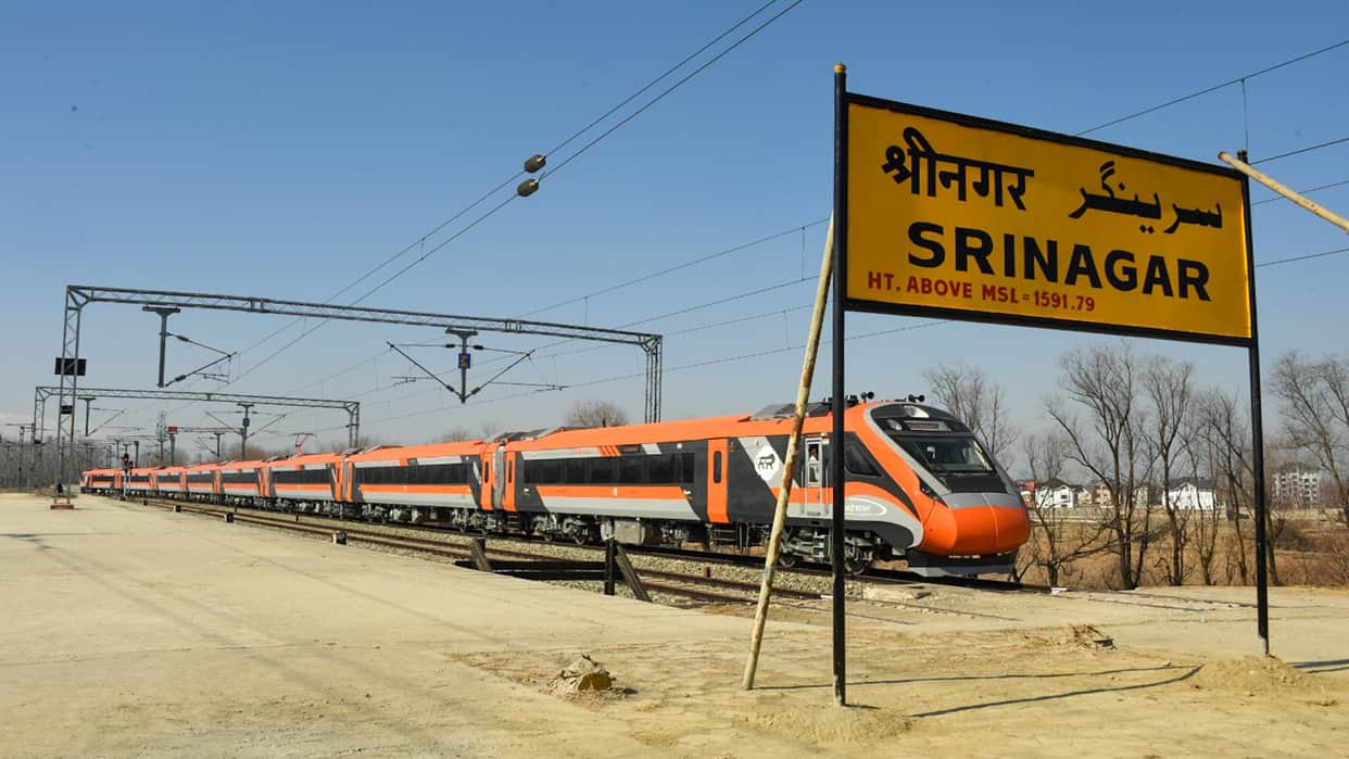 Railways: Both Vande Bharat trains on Jammu Srinagar route are running at full capacity third train will start