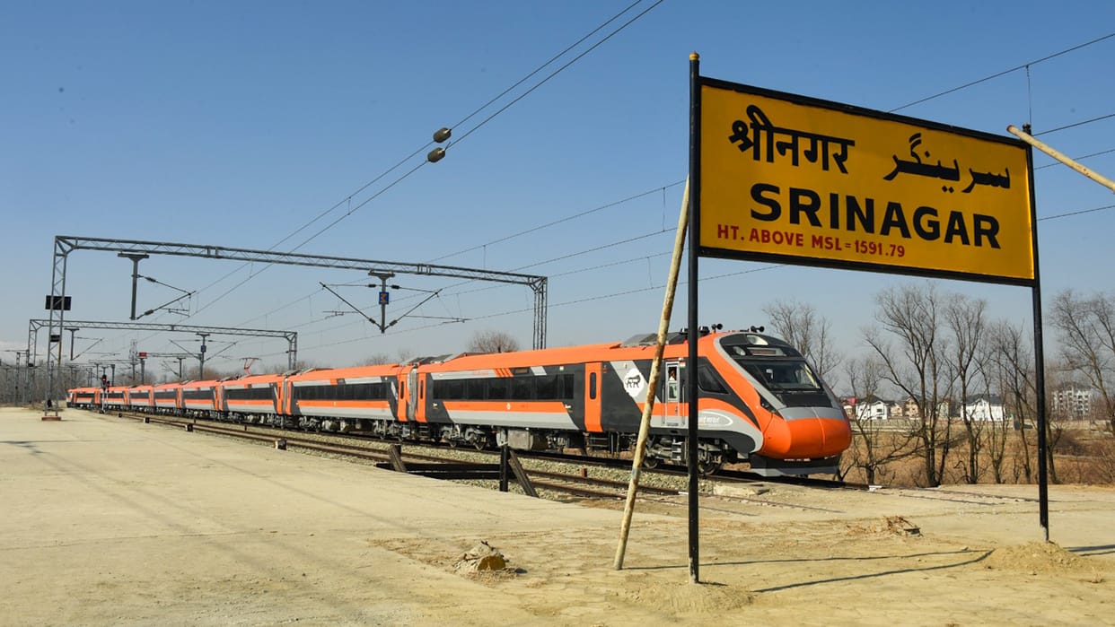 Railways: Both Vande Bharat trains on Jammu Srinagar route are running at full capacity third train will start