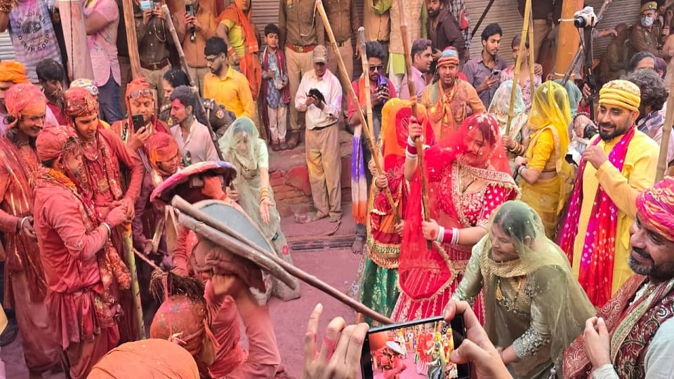 Barsana Soaks in Lathmar Holi Fever: Streets Echo with Rasiya Songs and Radha Rani Chants