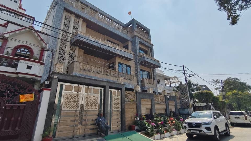 Lucknow IT Raids ₹10 Crore Cash Seized from BSP MLA Umashankar Singh House UP news in Hindi