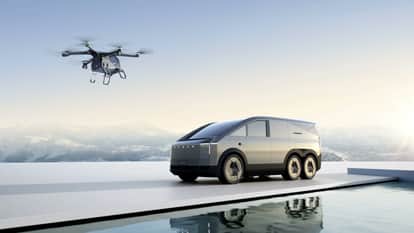 Xpeng Unveils Electric Van with Built-In Personal VTOL Aircraft