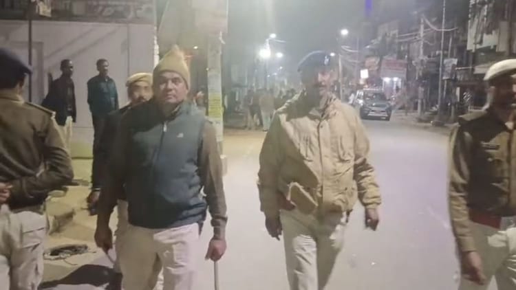 Bihar News: नालंदा में मस्जिद के पास डीजे बजाने पर झड़प, नमाज के दौरान बारात गुजरने से हुआ विवाद