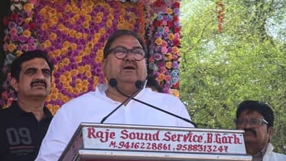 Nafe Rathi condolence meeting in Bahadurgarh Abhay Chautala arrives family demands immediate arrest of culprit