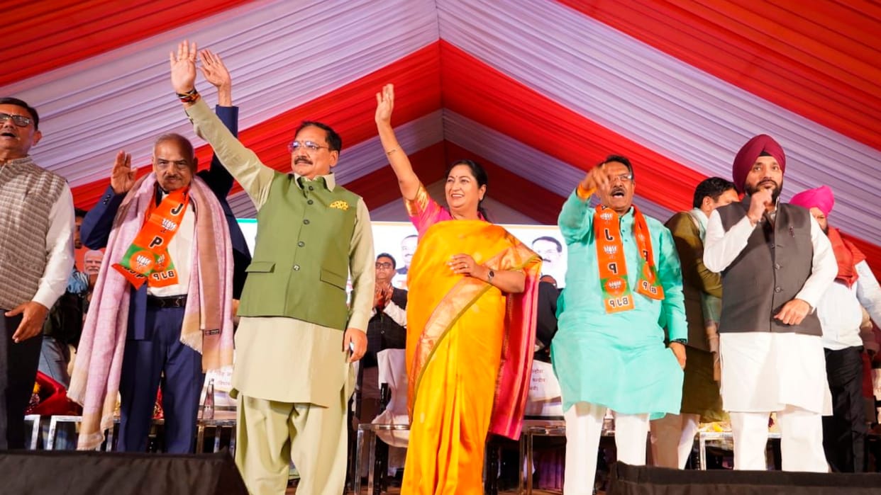 Union Minister Harsh Malhotra claims that garbage mountains will disappear in two years