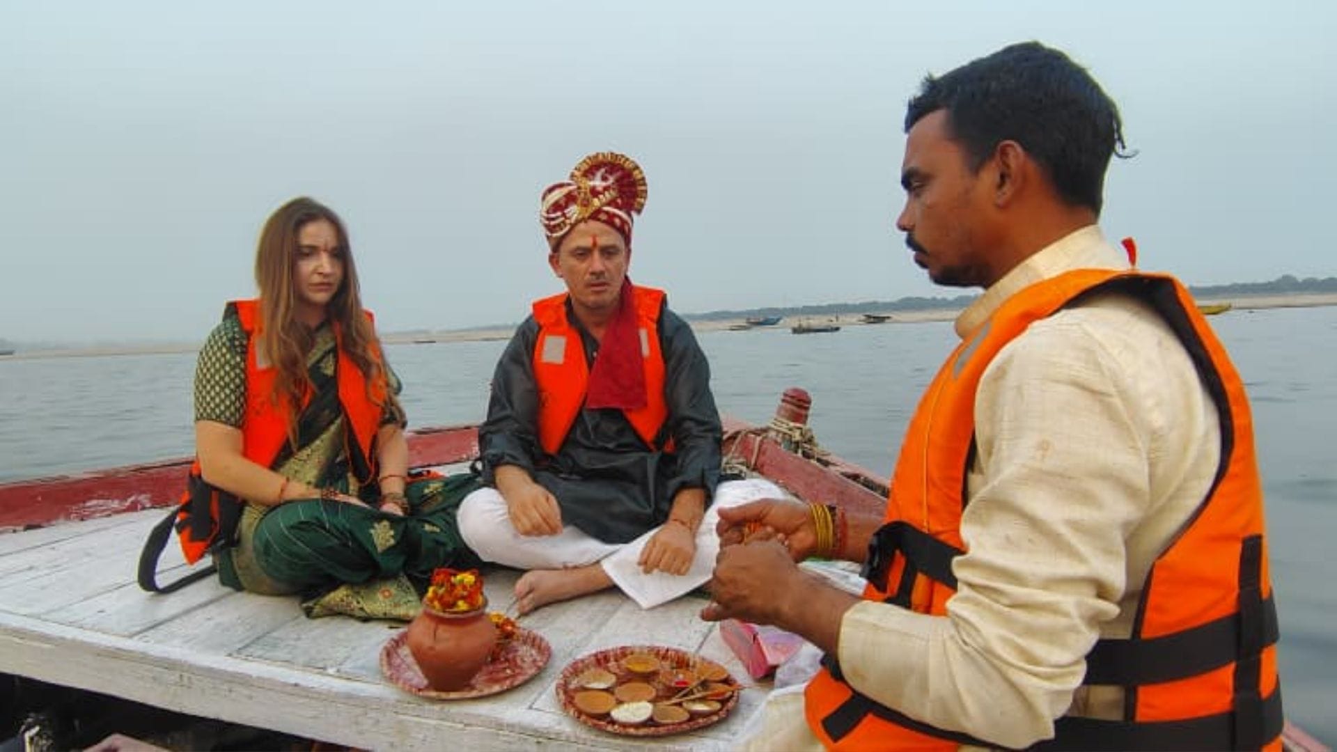 Unique wedding of Ruiz and Gonzalo from Mexico got married in Ganges at Assi Ghat in Kashi