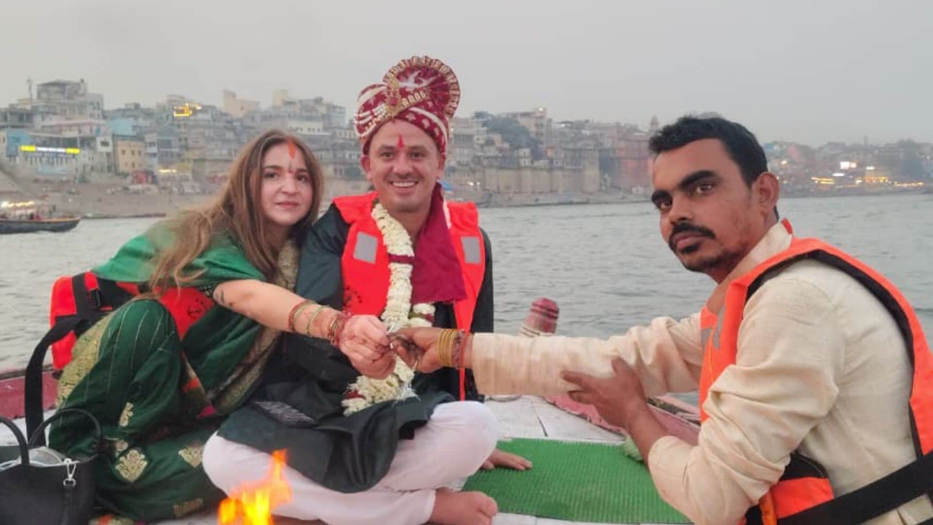 Unique wedding of Ruiz and Gonzalo from Mexico got married in Ganges at Assi Ghat in Kashi