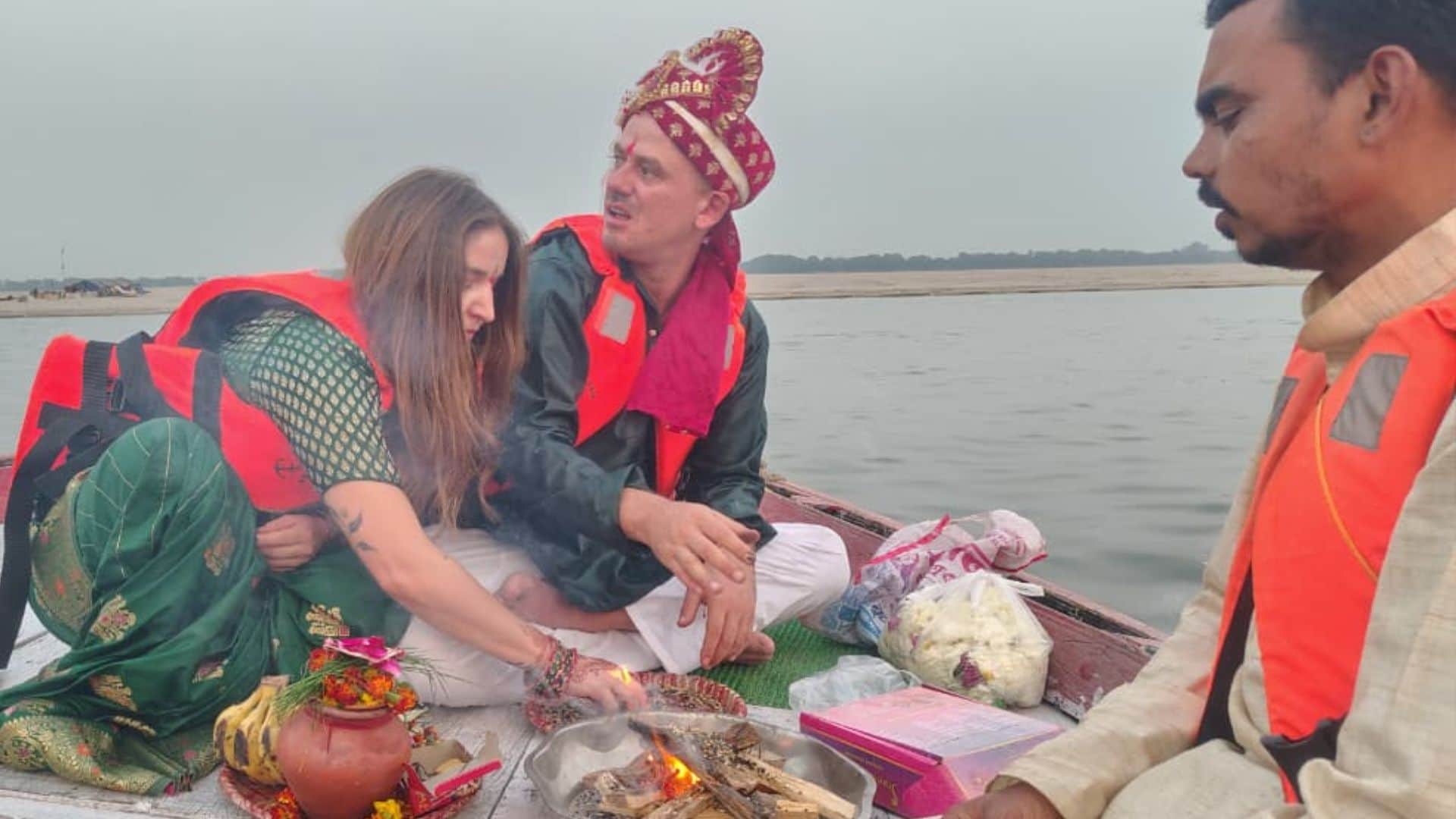 Unique wedding of Ruiz and Gonzalo from Mexico got married in Ganges at Assi Ghat in Kashi