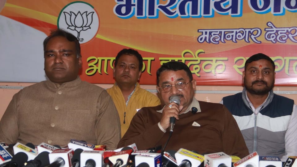 Uttarakhand Education Director assaulting MLA Umesh Sharma Kau apologizes urges teachers to return to work