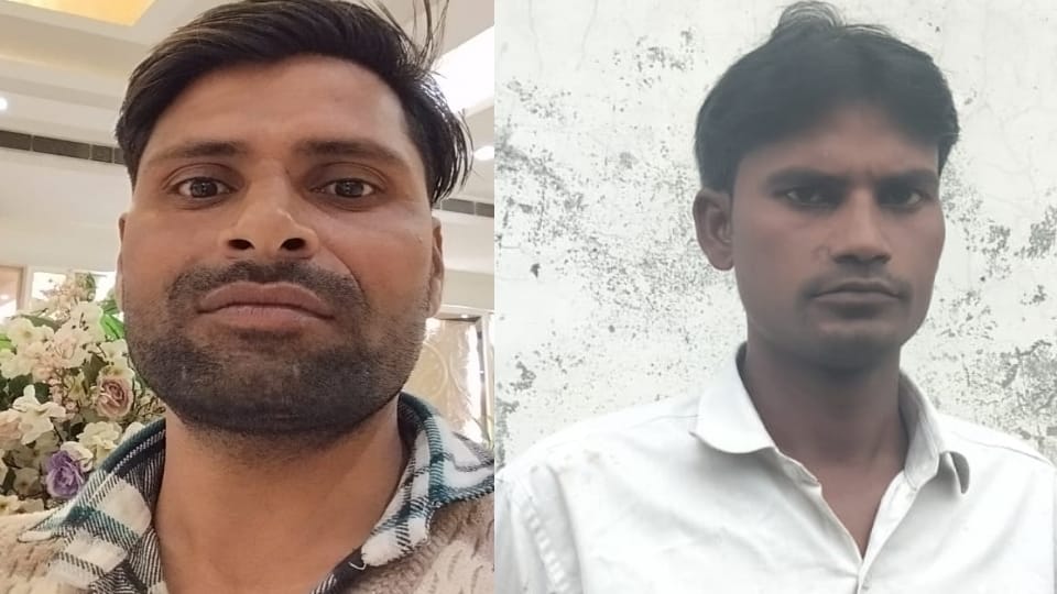 Meerut: Uncle and nephew returning after wedding shopping died in an accident