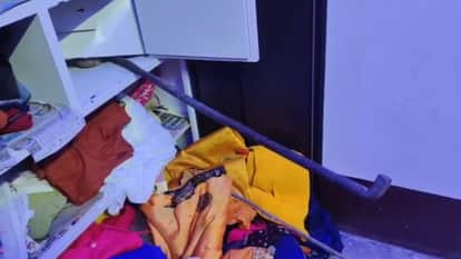 Thieves targeted a closed house and stole jewellery and cash in Lakhimpur kheri