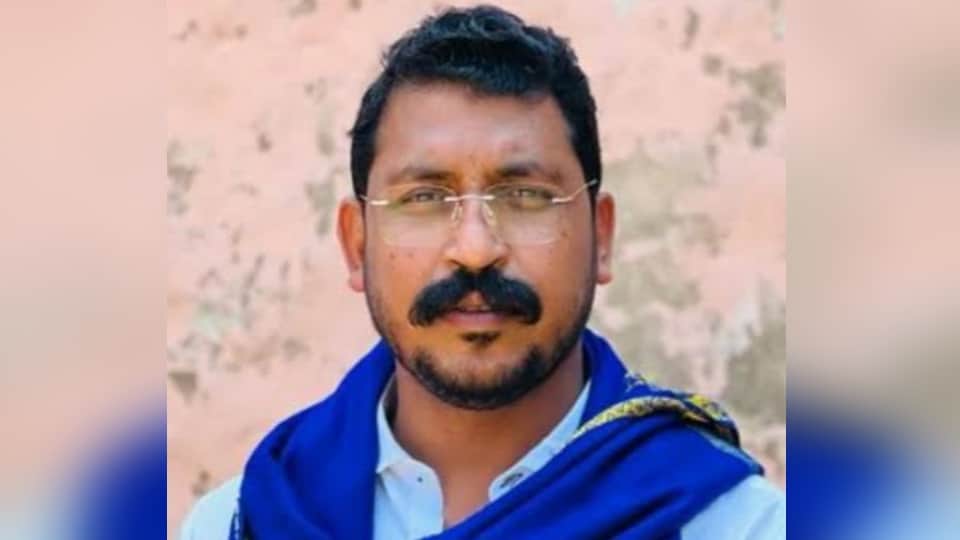 UP: Chandrashekhar targets Dhirendra Shastri; asks why the 'Parchi Wale Baba' is silent and demands he reveal