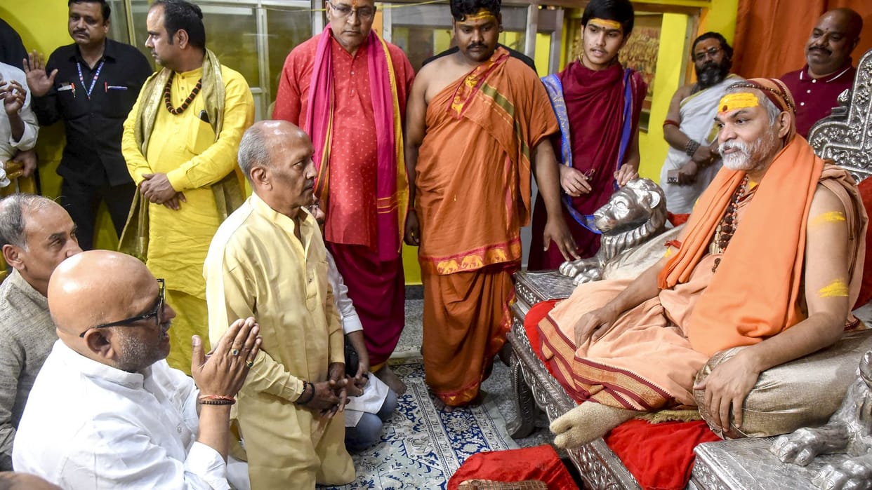 Congress leader Ajay Rai arrives to meet Shankaracharya Swami Avimukteshwarananda in Varanasi